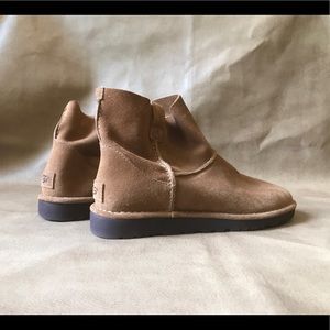 Ugg Classic Unlined Mini Ankle Boot